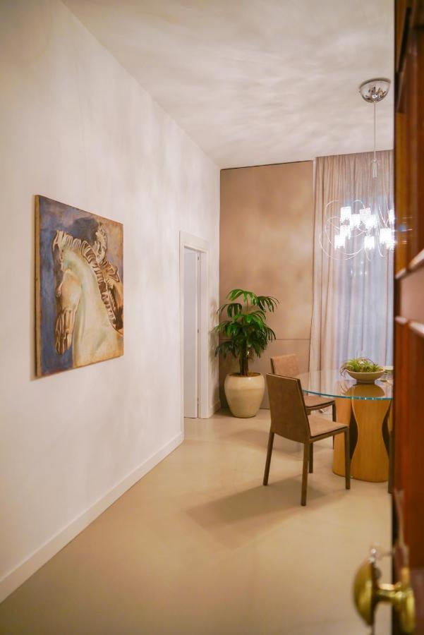 Fepa Place Design Apartments Napels Buitenkant foto